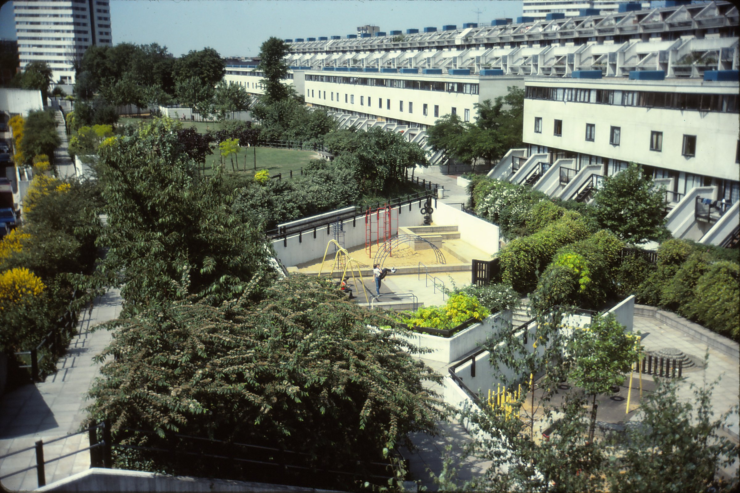 Alexandra Road Janet Jack_29_whole site_1992.jpg