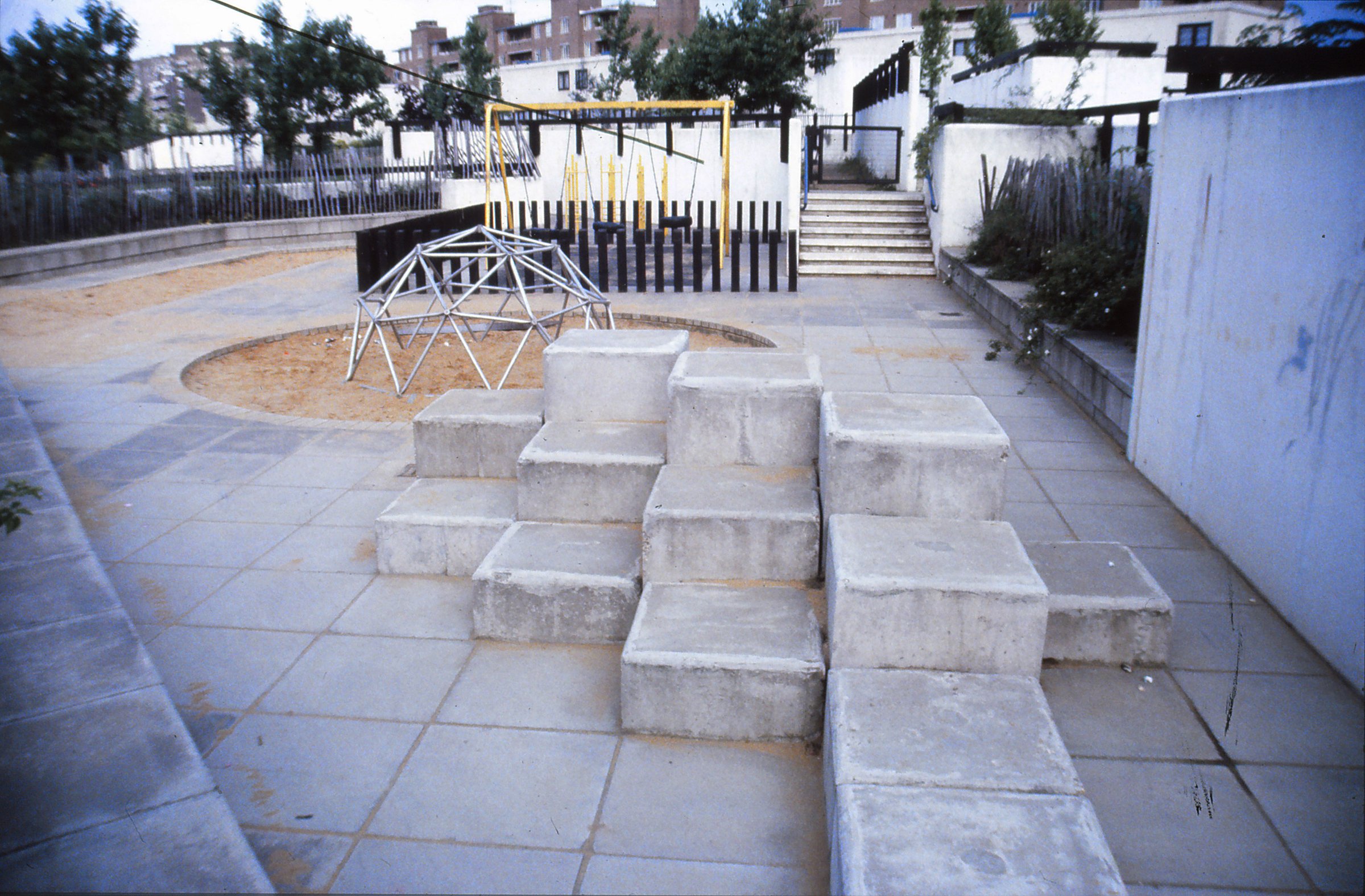 Alexandra Road Janet_Jack_70_1979_pgd 3.jpg
